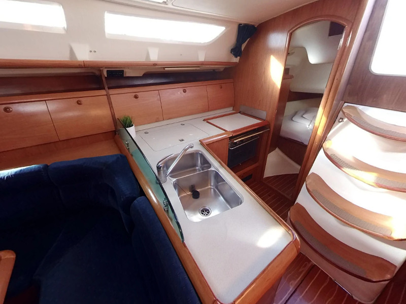 Sun Odyssey 40 — photo 7