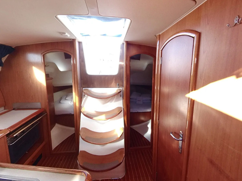 Sun Odyssey 40 — photo 8