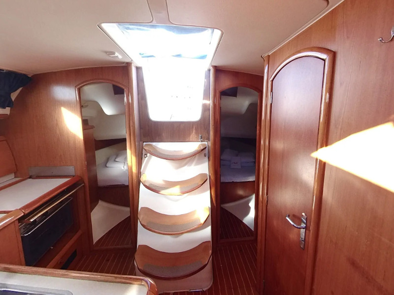 Sun Odyssey 40 — photo 10