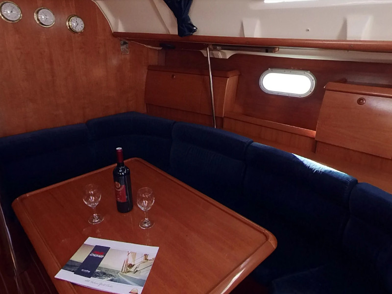 Sun Odyssey 40 — photo 7