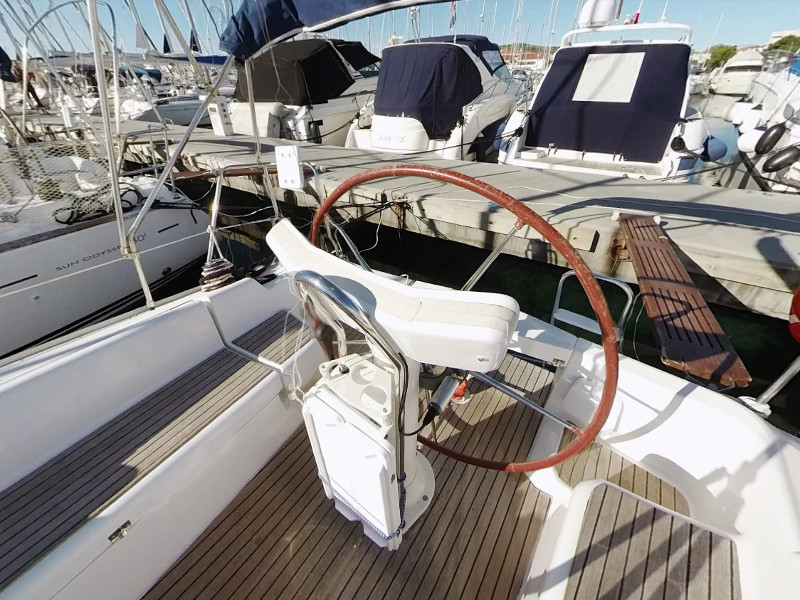 Sun Odyssey 32i — photo 4