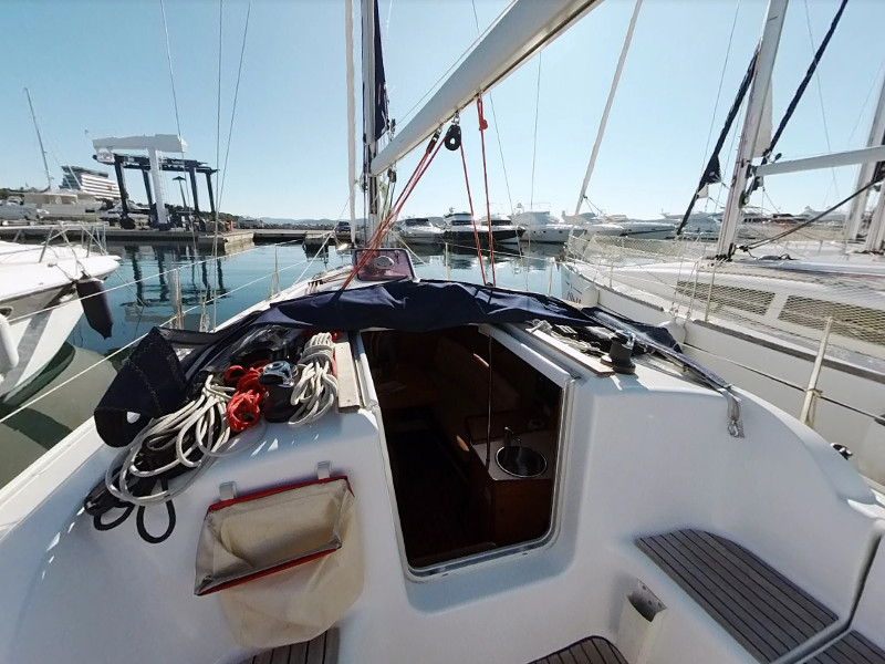 Sun Odyssey 32i — photo 3