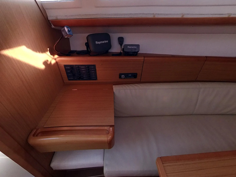 Sun Odyssey 30i — photo 3