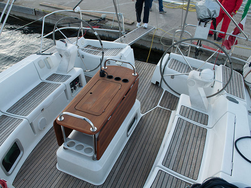 Sun Odyssey 45 (webasto) — photo 8