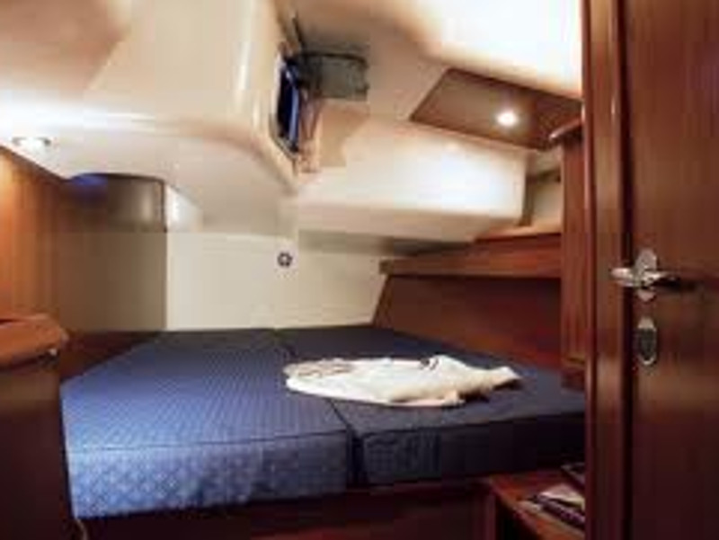 Sun Odyssey 45 (webasto) — photo 5