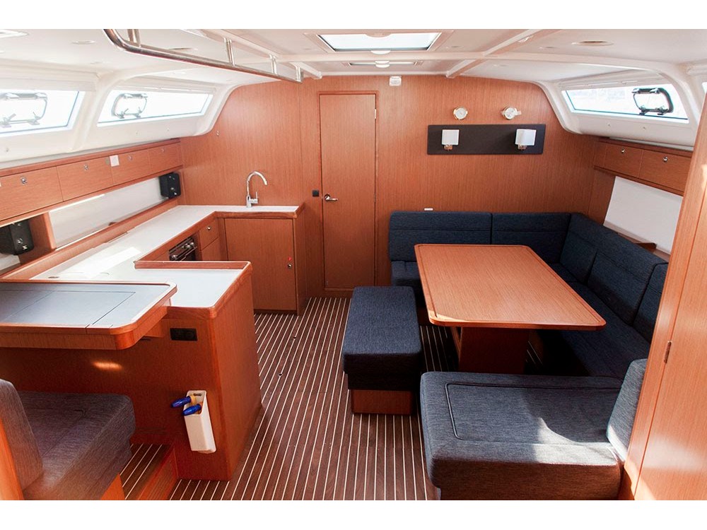 Bavaria Cruiser 51 — photo 3
