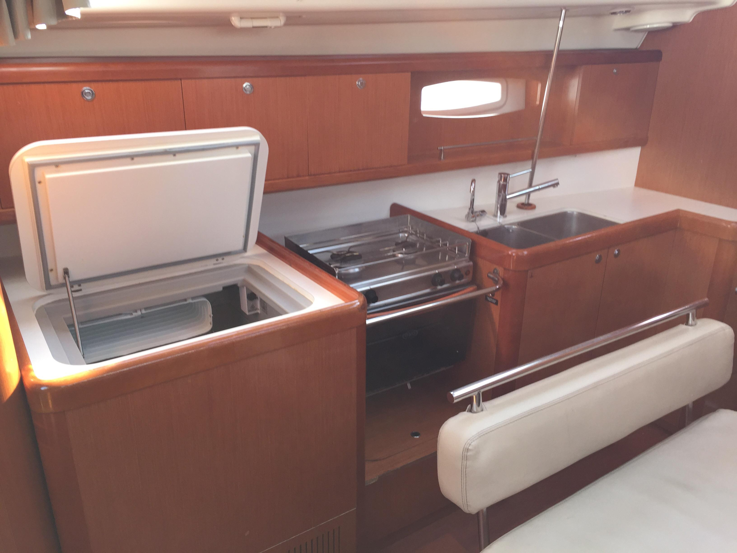Oceanis 43 — photo 14