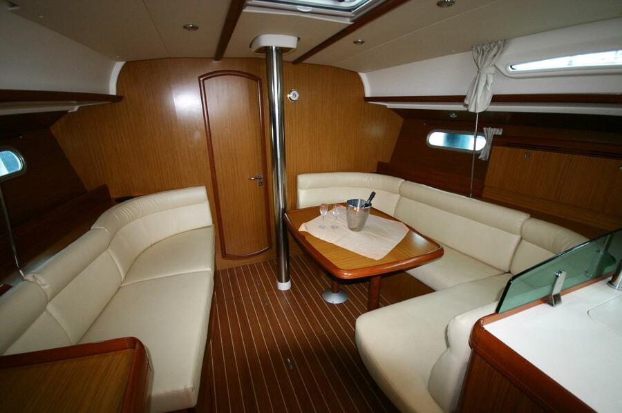 SUN ODYSSEY 42I — photo 345