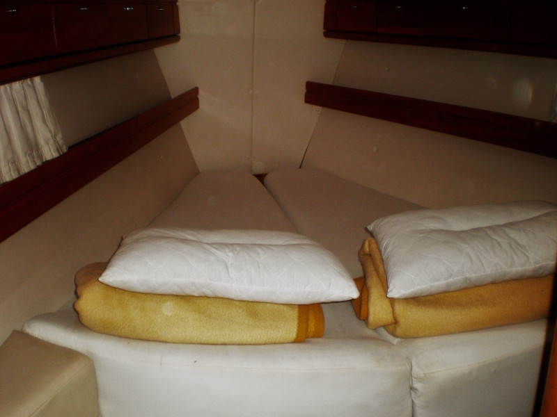 Bavaria 39 Cruiser — photo 6