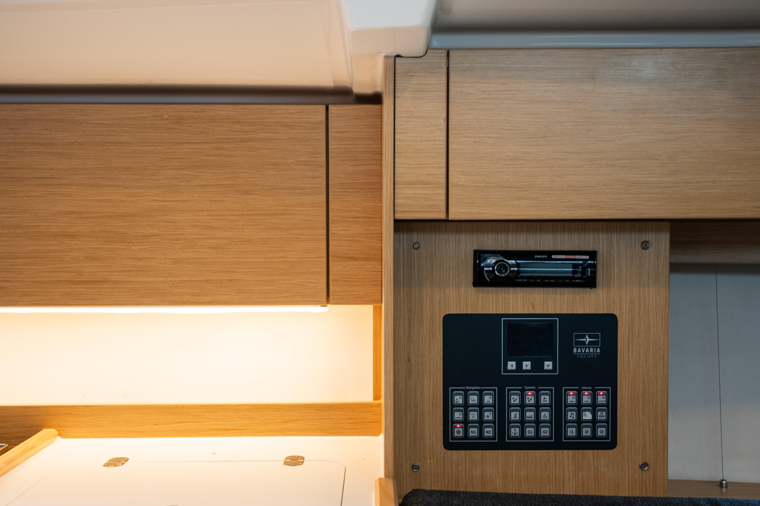 Bavaria C38 — photo 6