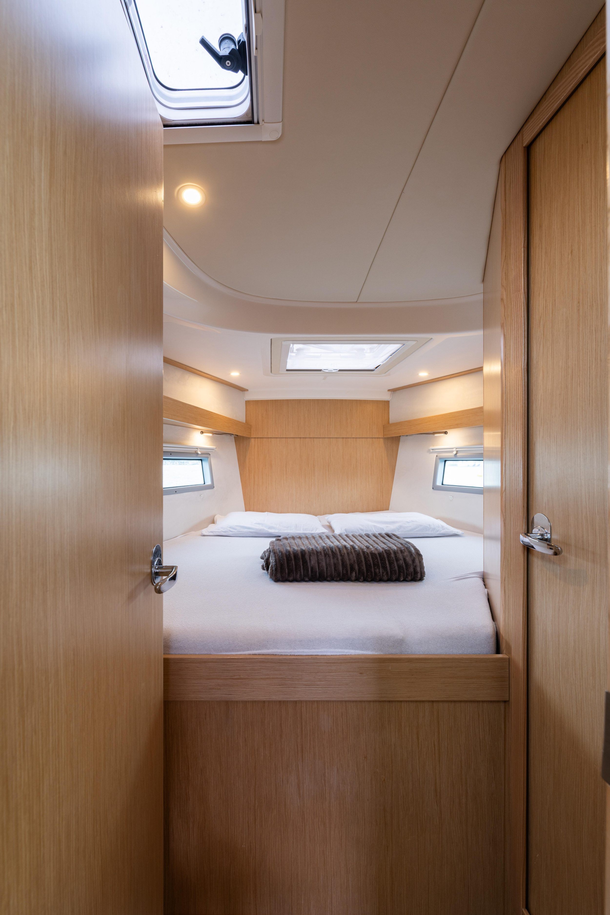 Bavaria C38 — photo 8