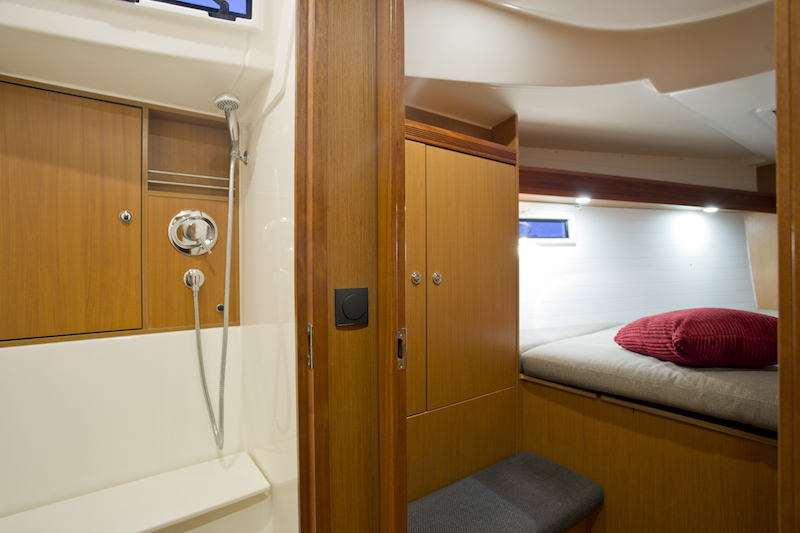 Bavaria 45 — photo 5