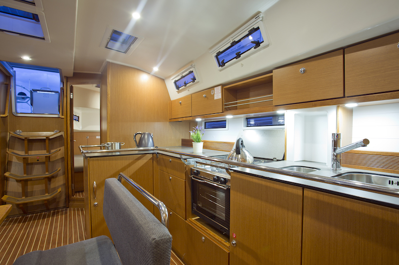 Bavaria 45 — photo 15