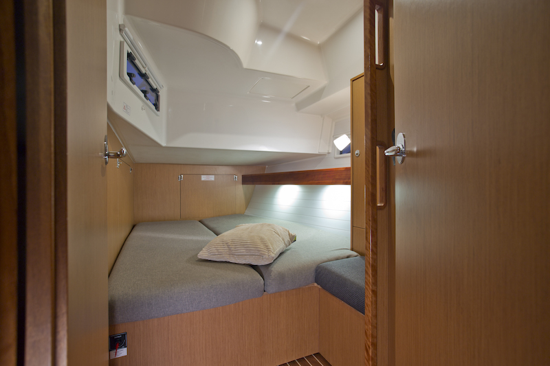 Bavaria 45 — photo 14