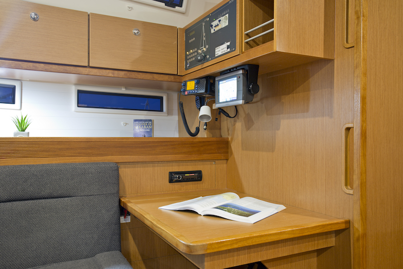Bavaria 45 — photo 4