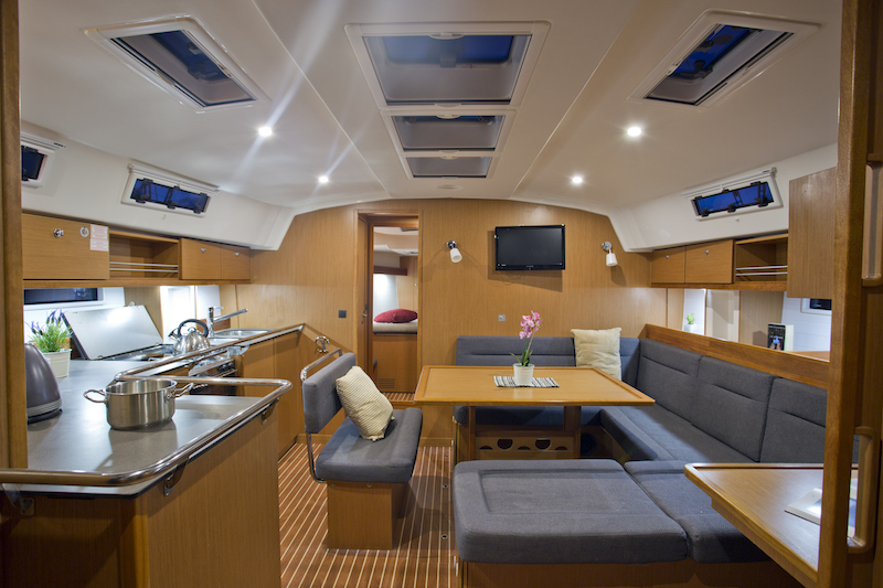 Bavaria 45 — photo 21