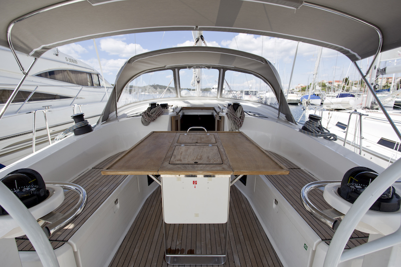 Bavaria 45 — photo 12