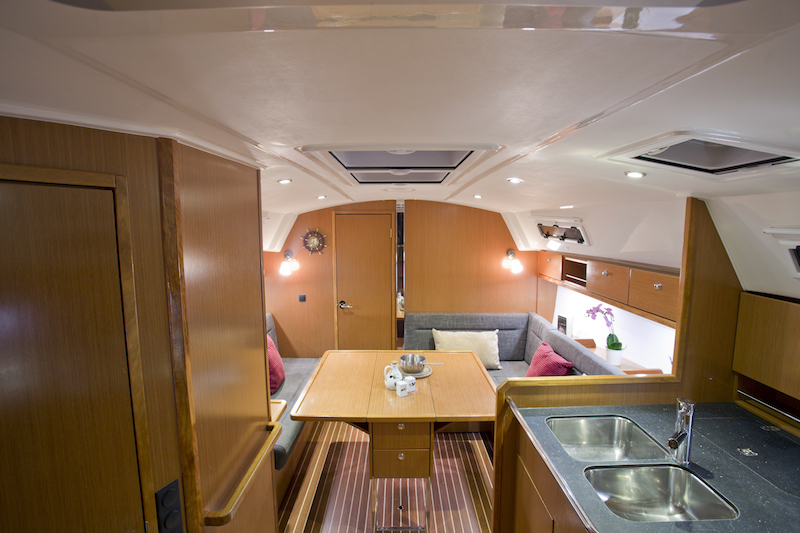 Bavaria 36 Cruiser — photo 13