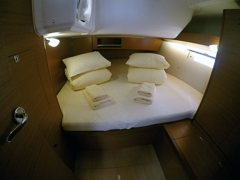 Dufour 430 GL — photo 16