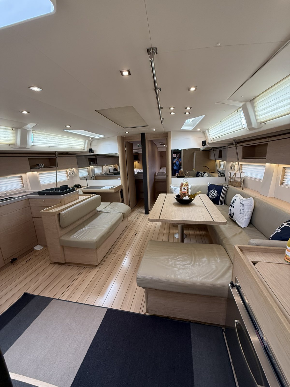 Oceanis 51.1 — photo 22