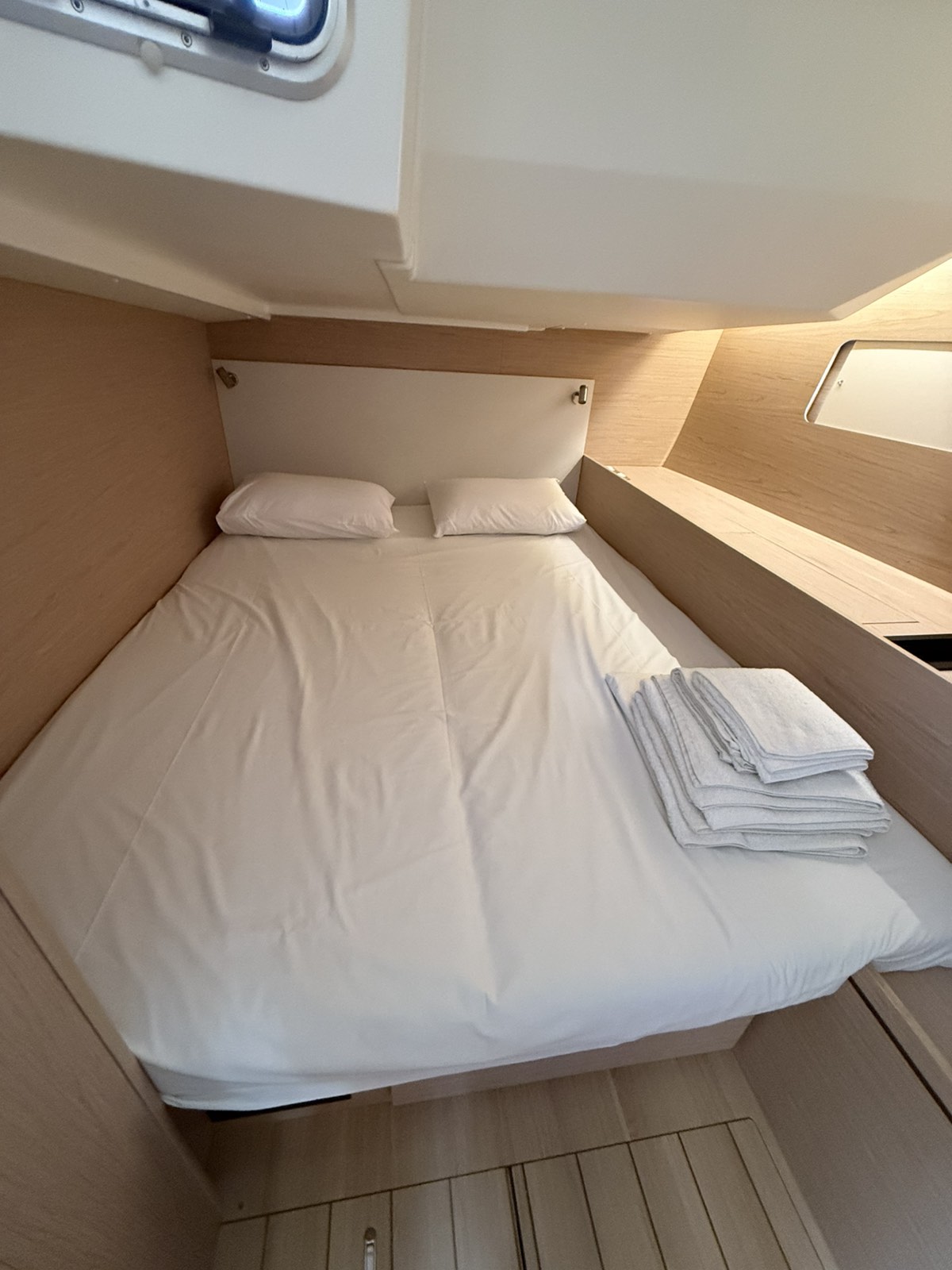 Oceanis 51.1 — photo 11