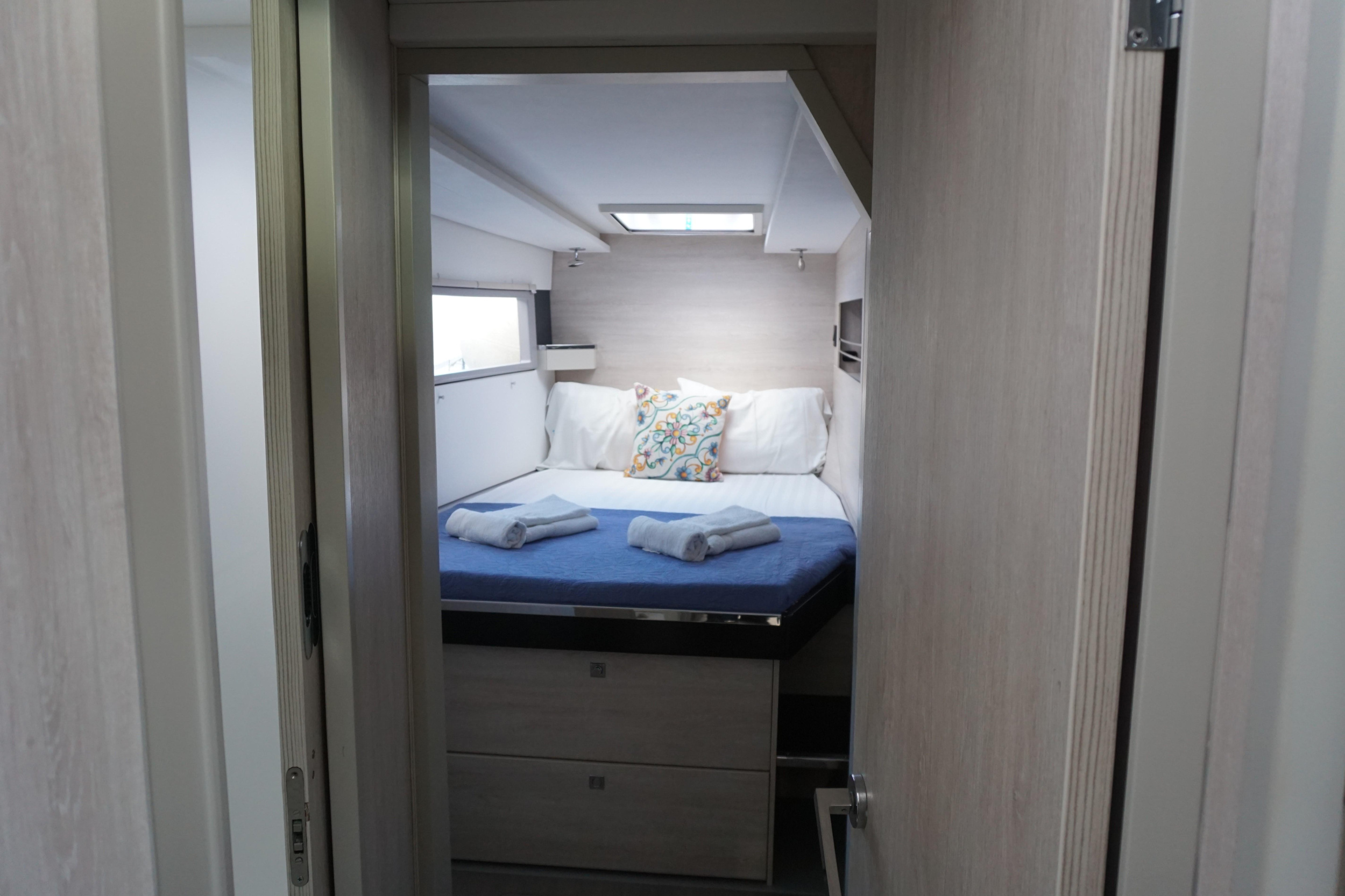 Leopard 45 — photo 22