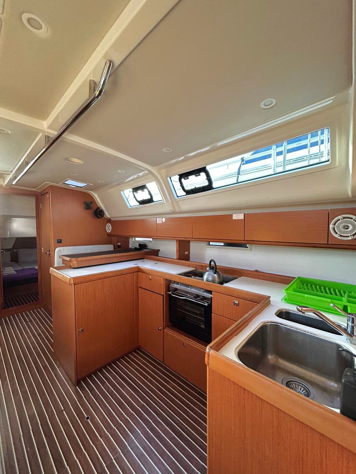 Bavaria Cruiser 51 — photo 22