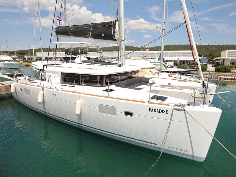 Lagoon 450 F — photo 1