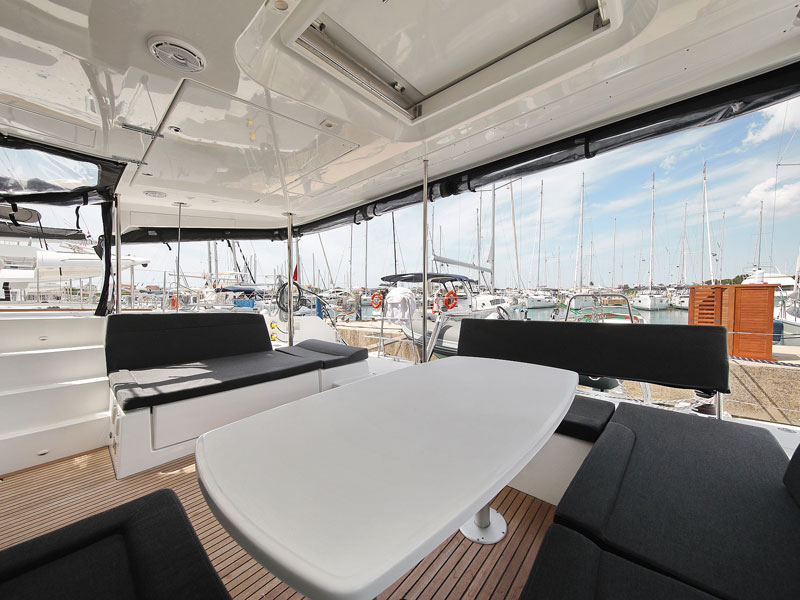 Lagoon 450 F — photo 7