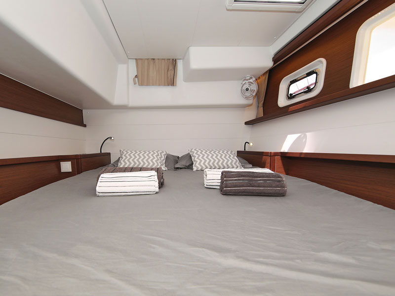 Lagoon 450 F — photo 44