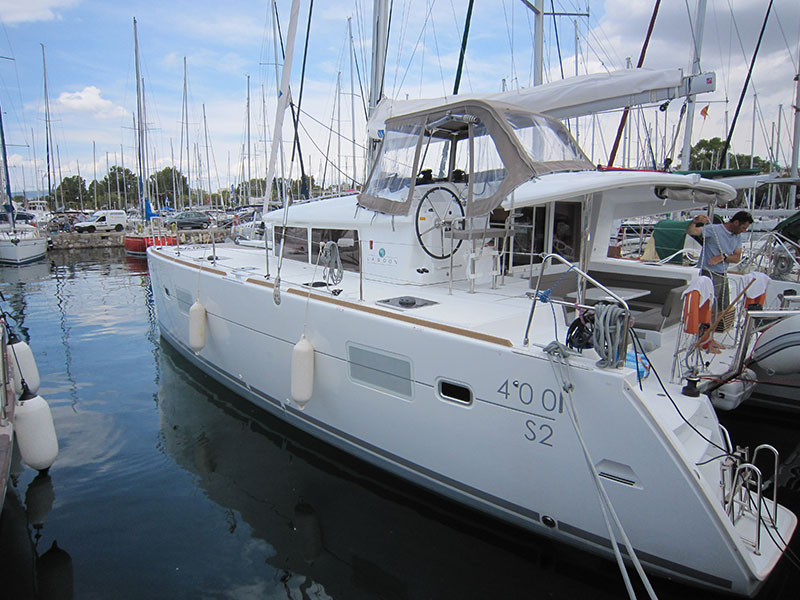 Lagoon 400 S2 — photo 4