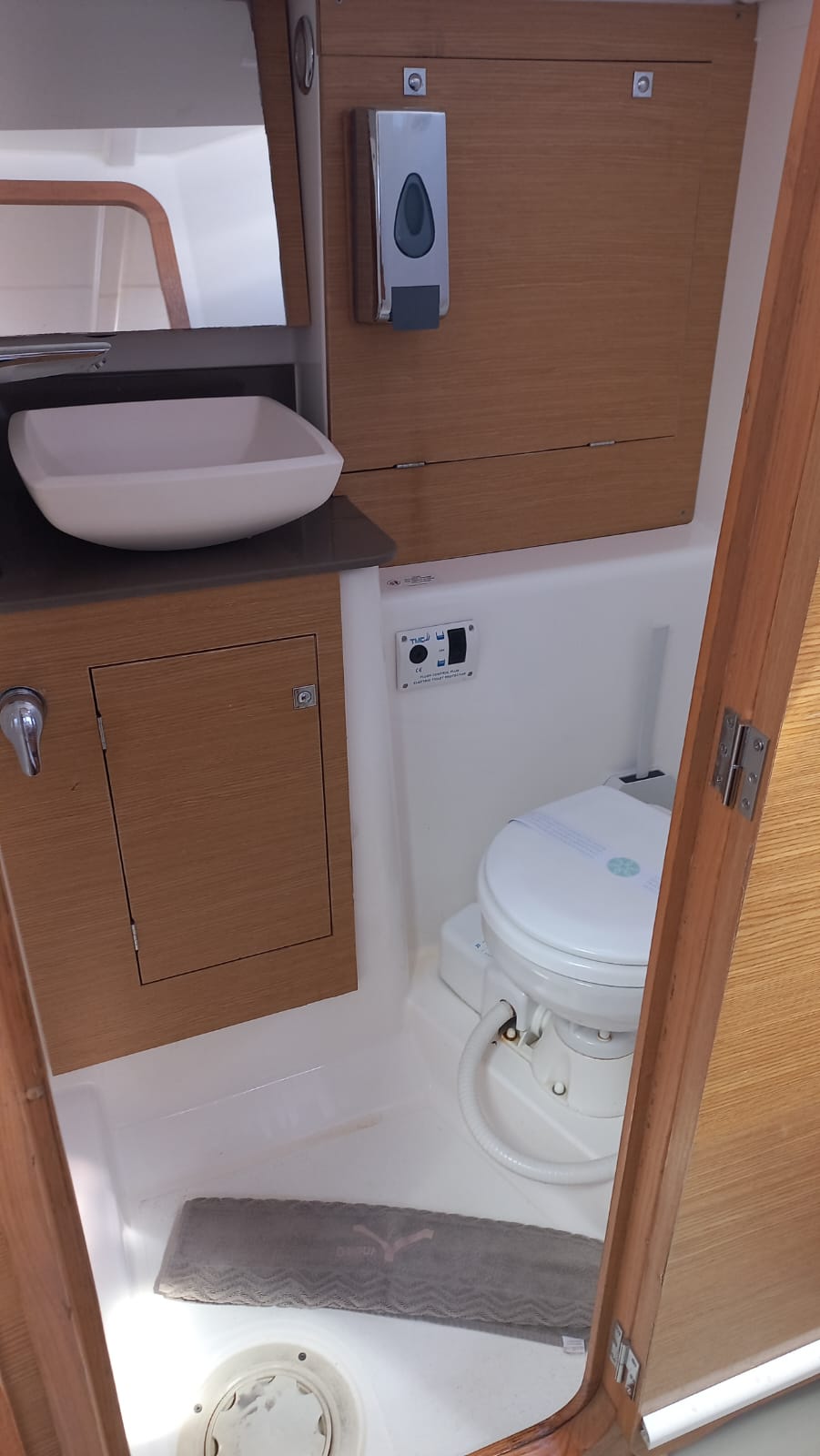Dufour 360 GL — photo 18