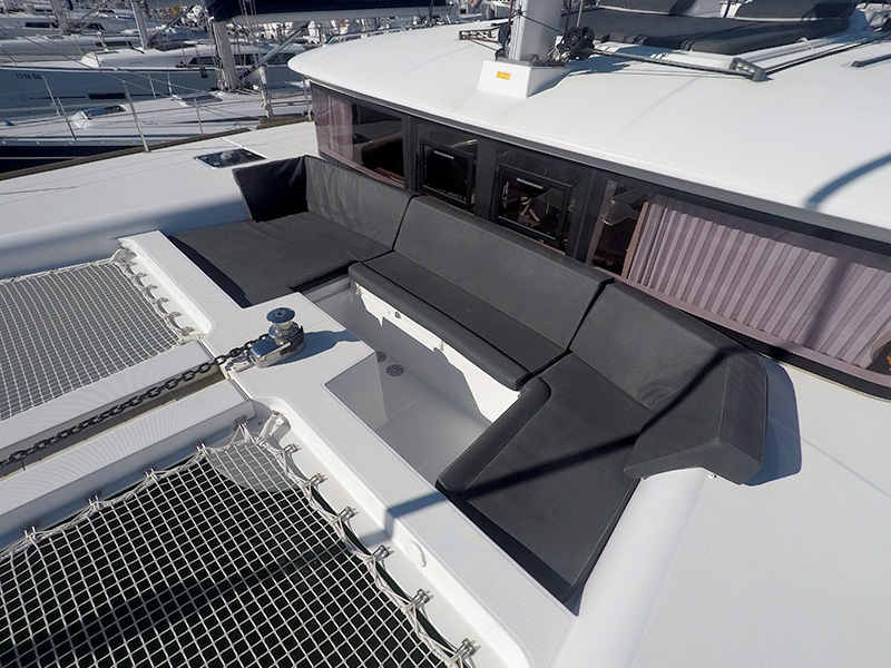 Lagoon 450 — photo 38