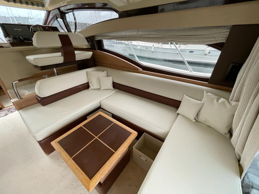 Azimut 47 — photo 11