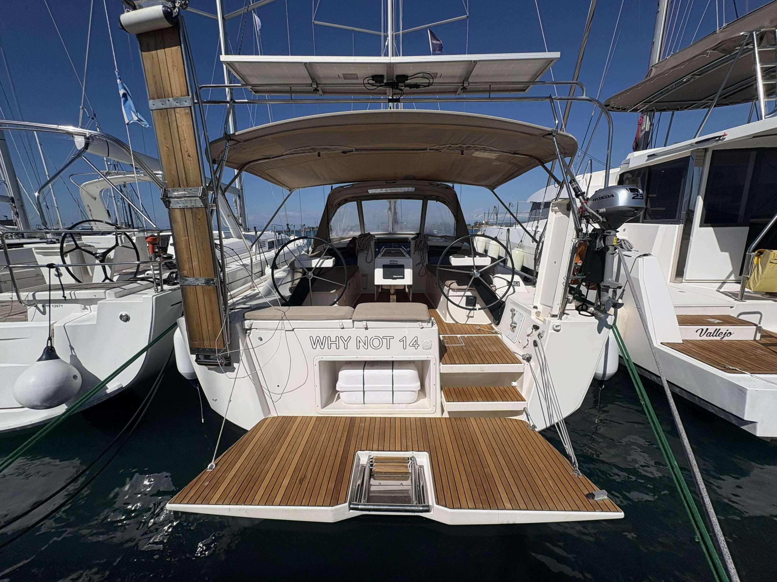 Dufour 390 — photo 1