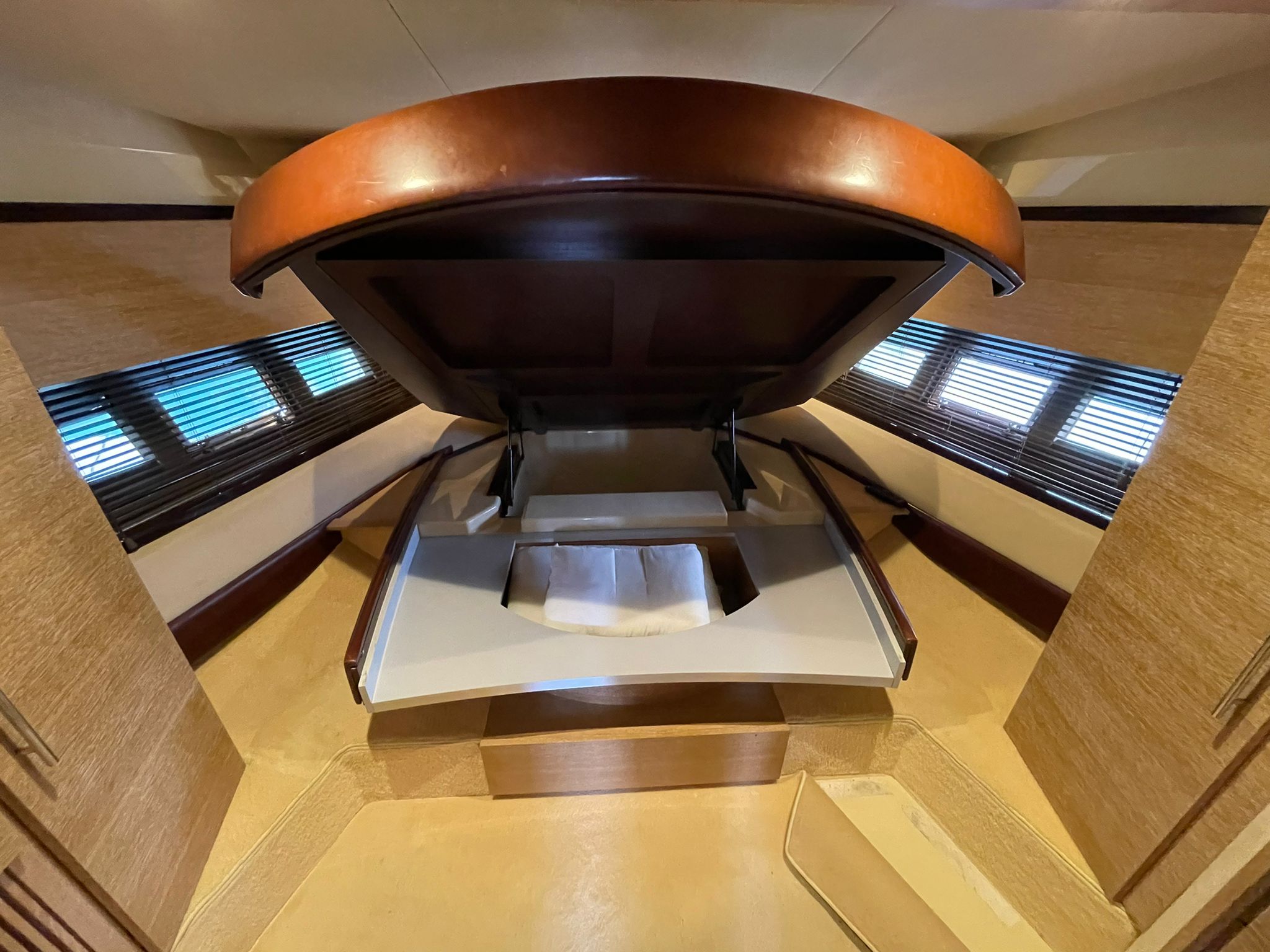 Azimut 47 — photo 18