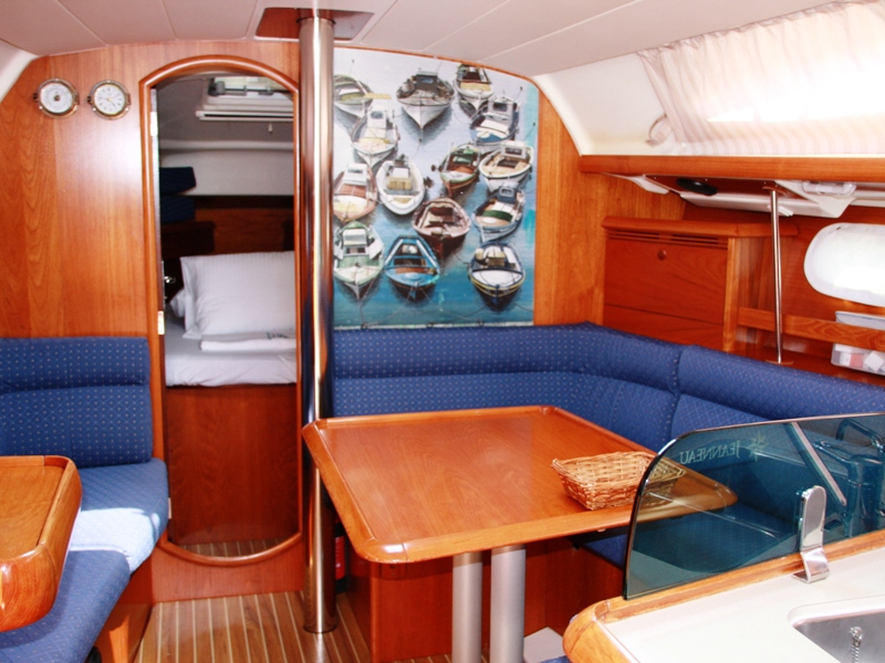 Sun Odyssey 37 — photo 3