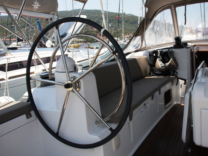 Sun Odyssey 479 — photo 7