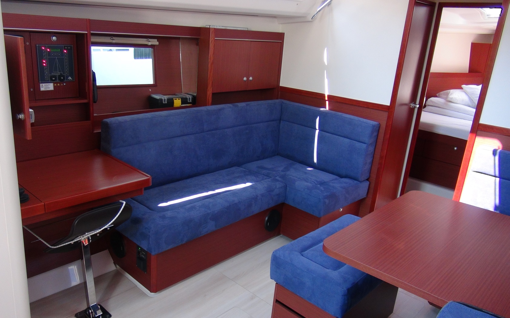 Hanse 455 — photo 2