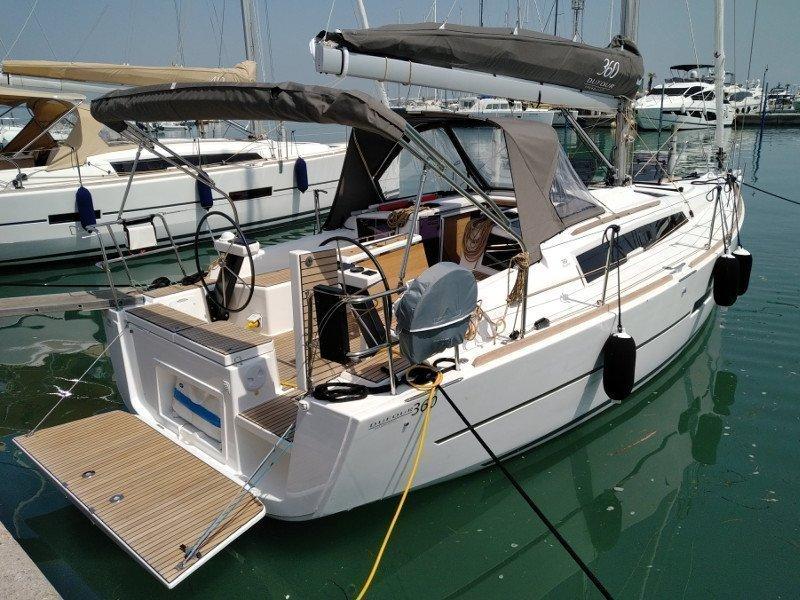Photo #1 - DUFOUR 360 GL (SHARK) en PORT HALIGUEN - 26468