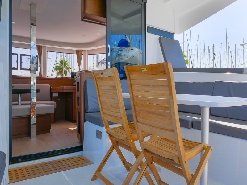 Lagoon 42 — photo 15