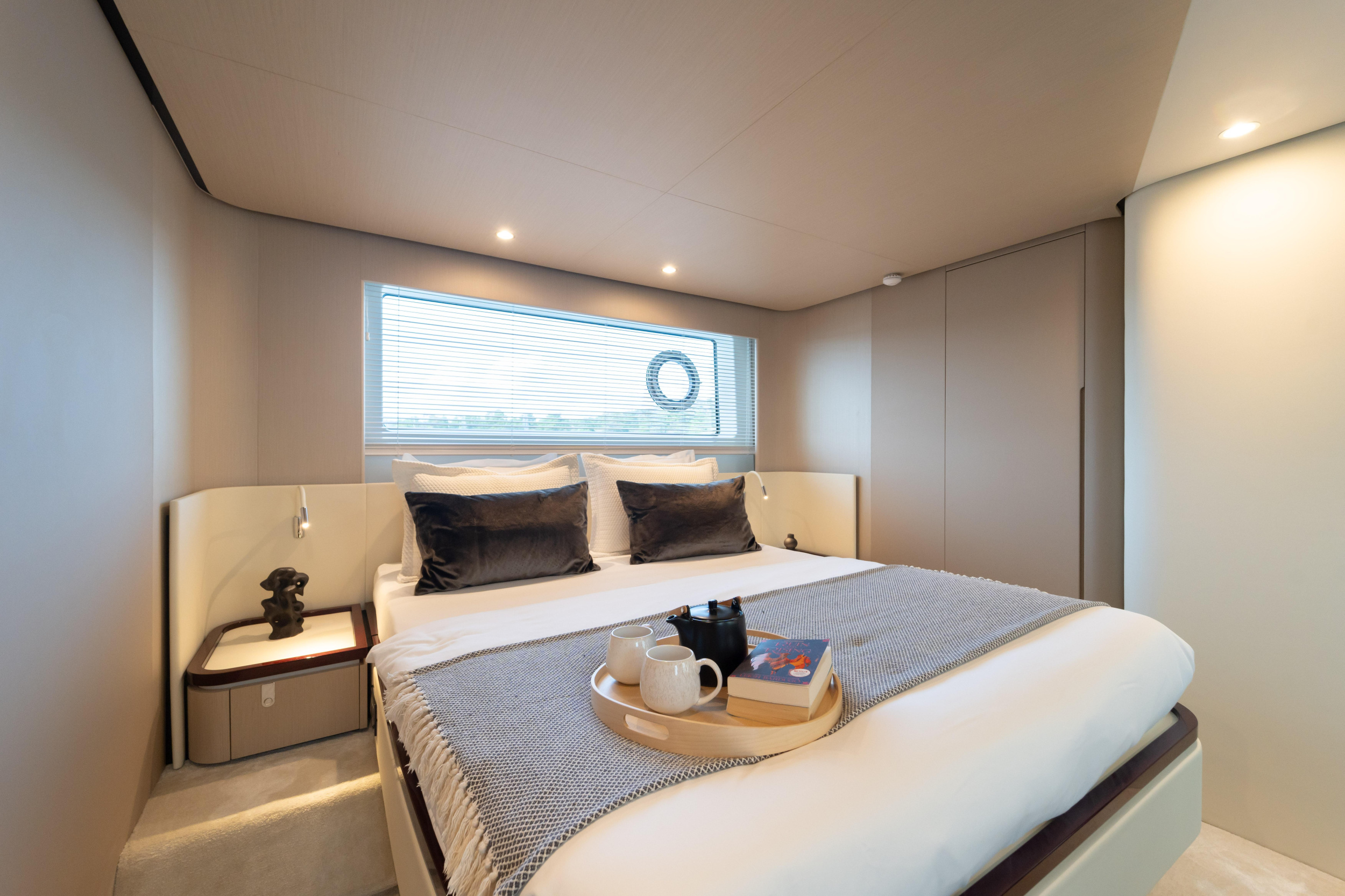 Azimut 68 Fly — photo 102