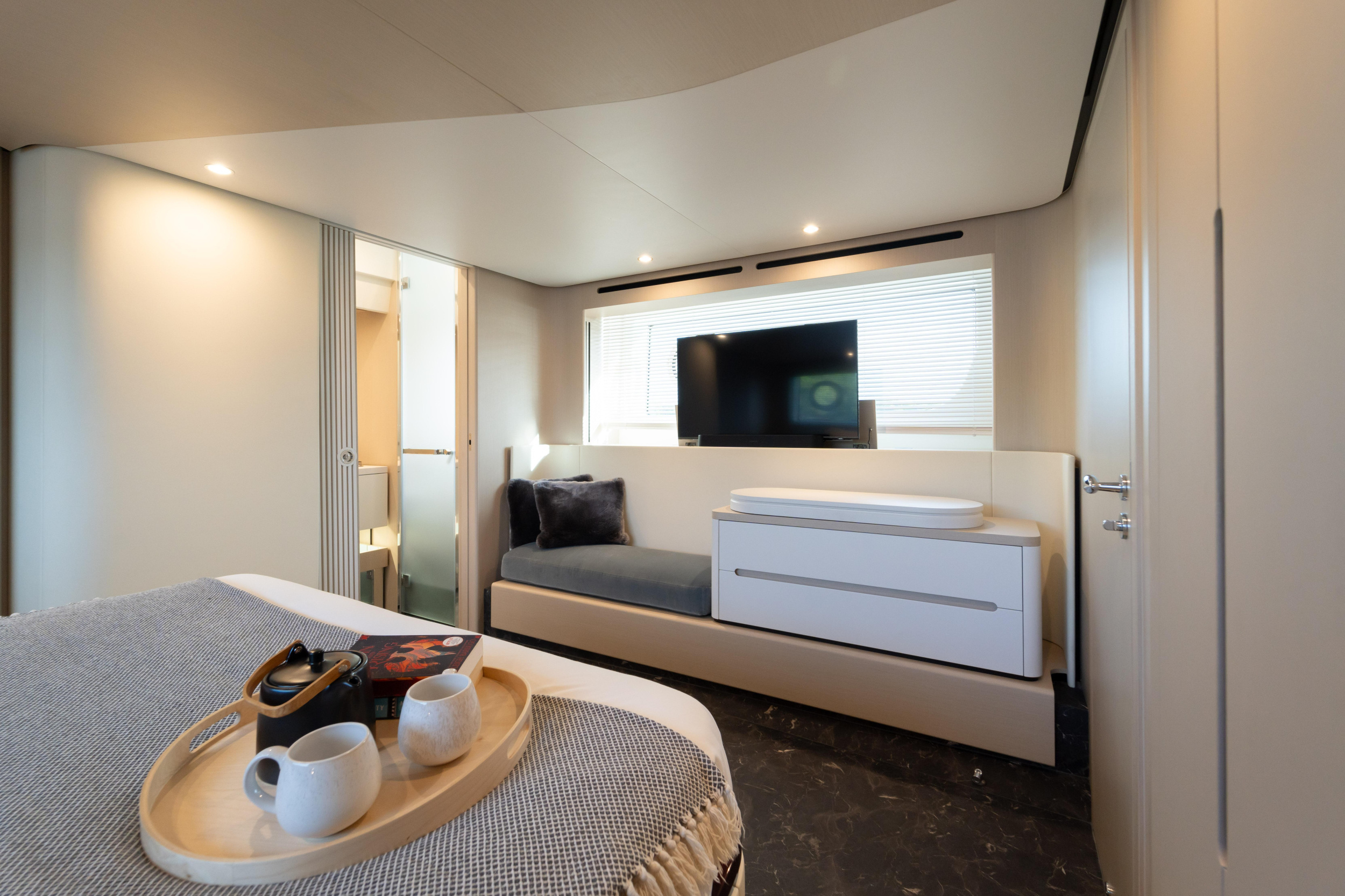 Azimut 68 Fly — photo 65