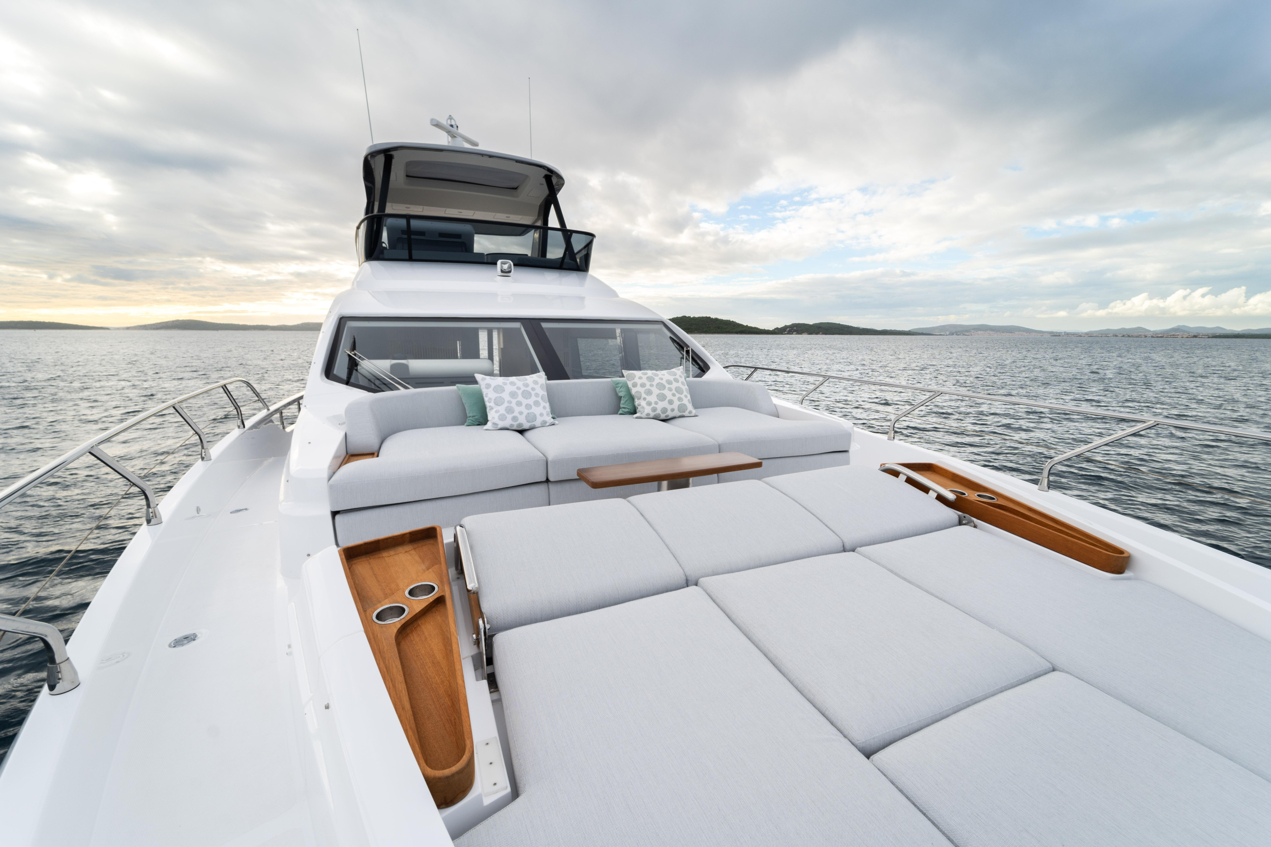 Azimut 68 Fly — photo 19