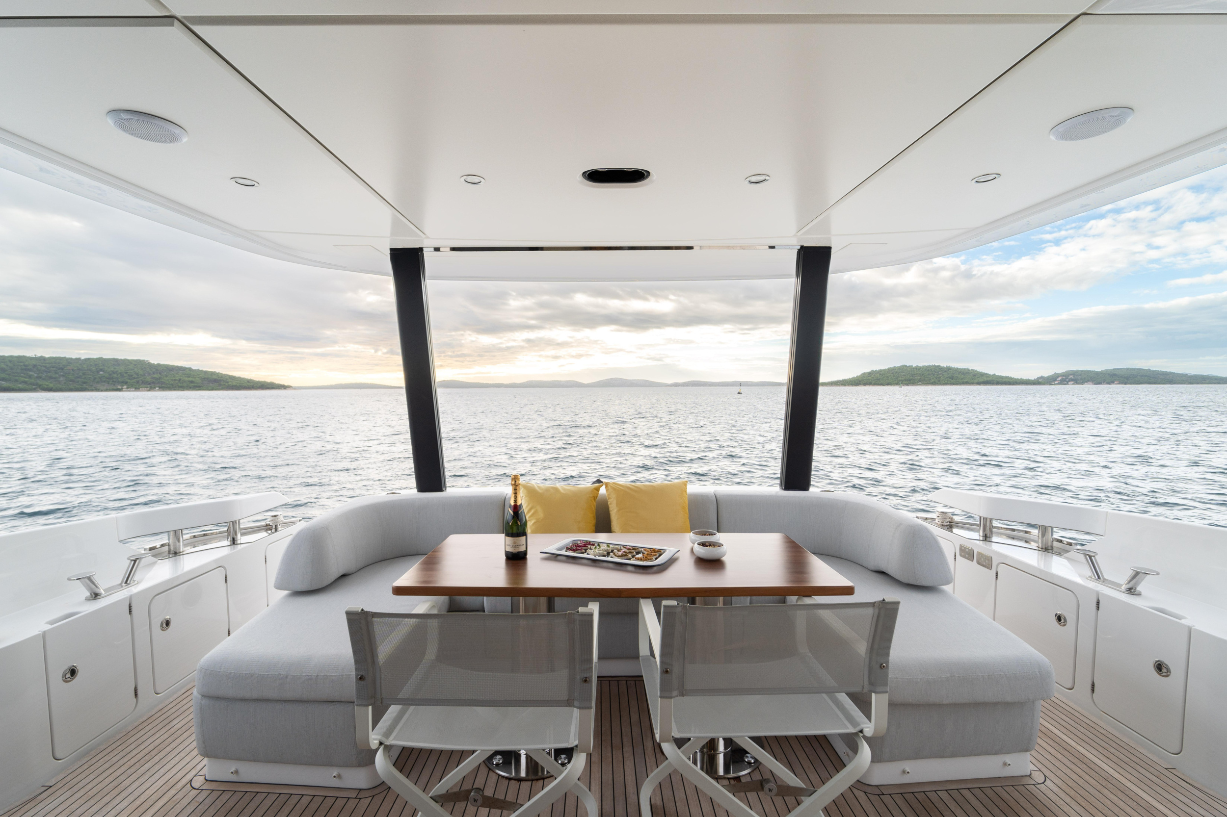 Azimut 68 Fly — photo 58