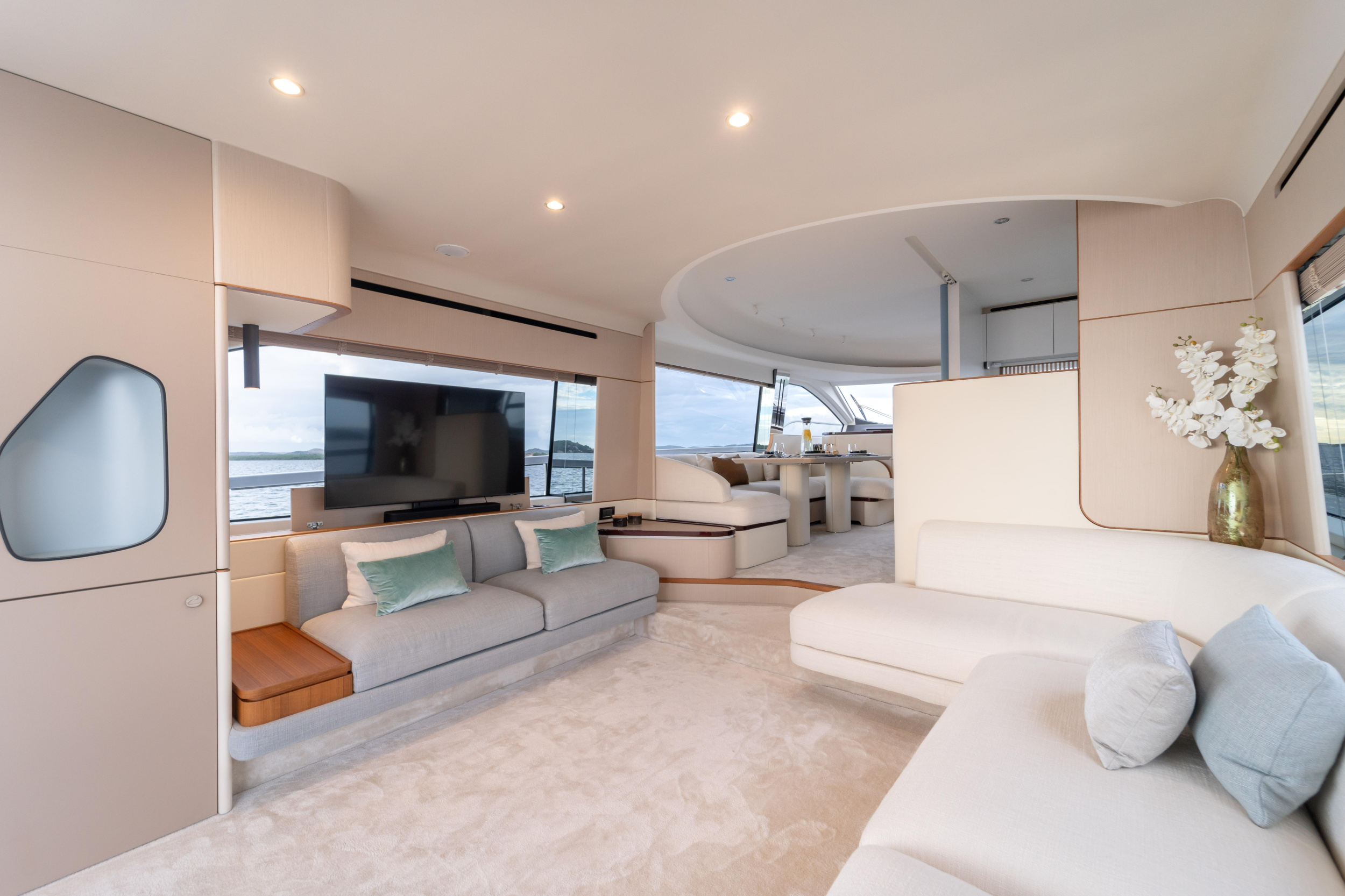 Azimut 68 Fly — photo 13
