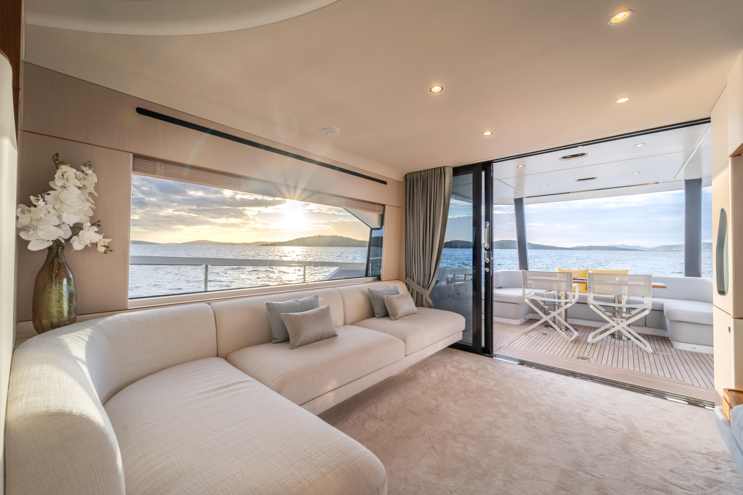 Azimut 68 Fly — photo 49