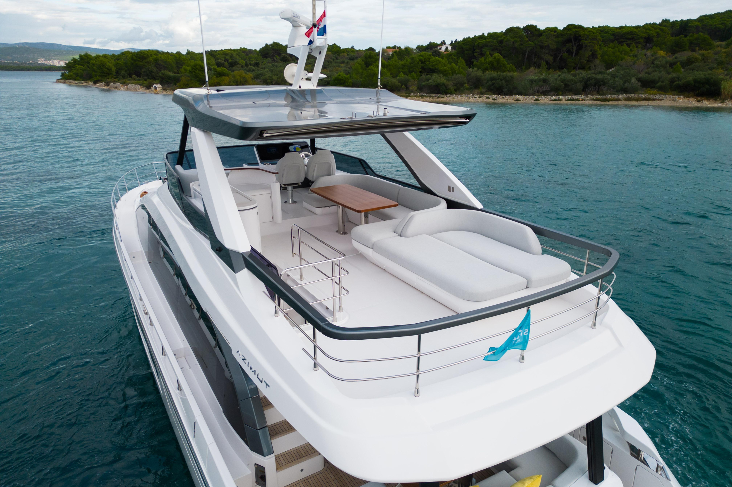 Azimut 68 Fly — photo 95
