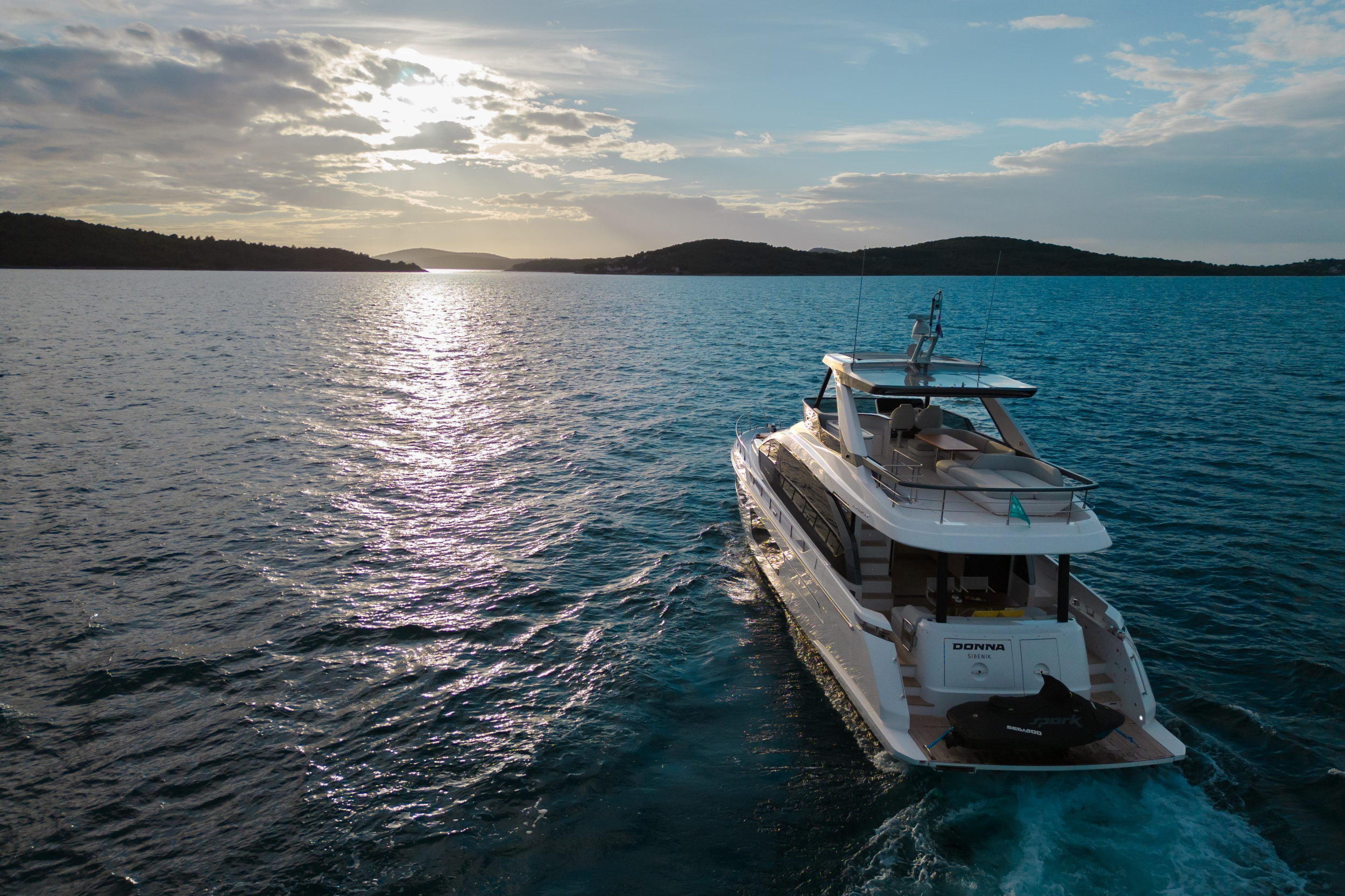 Azimut 68 Fly — photo 101