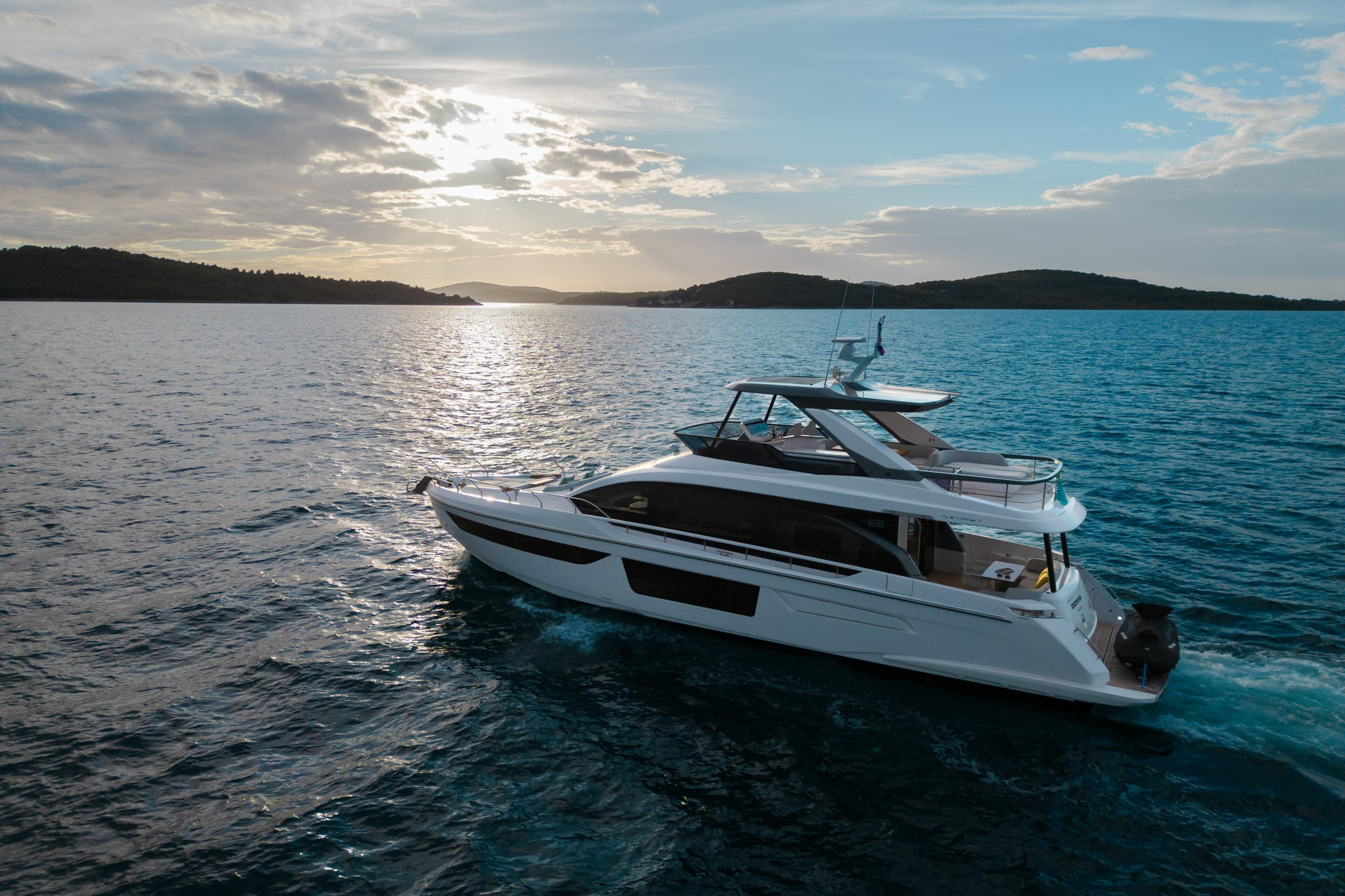 Azimut 68 Fly — photo 38